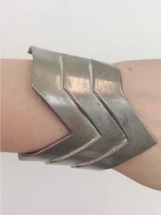 Robyn Kahn vintage Metal Cuff Bracelet - Women's Fashion Accessory