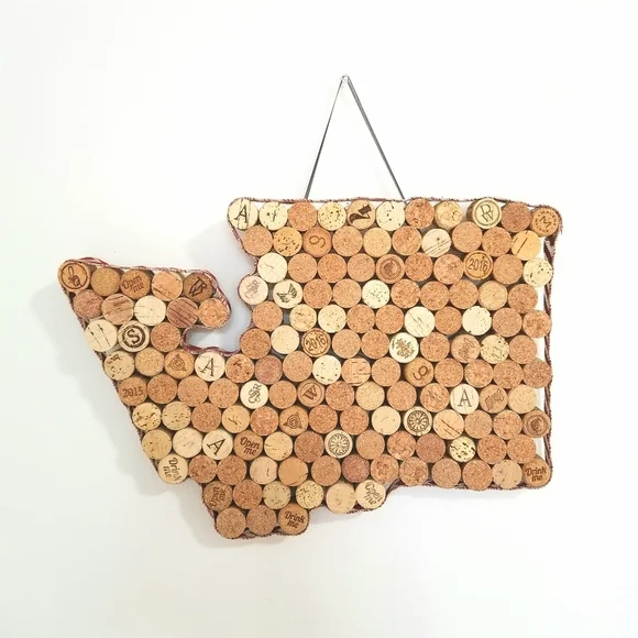 Wall decor Washington shaped cork board