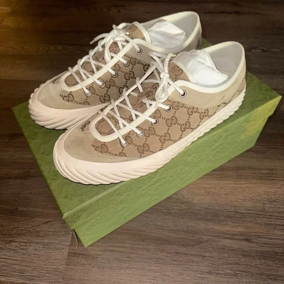Gucci suede shoes