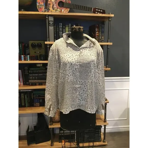 White, Blouse, Pullover, Tiger Pattern, Long Sleeve, Collared Neck, Clothing,