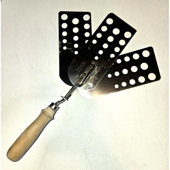 Vntg Triple Bladed Expandable Wooden Handle Spatula‎ Flipper Turner