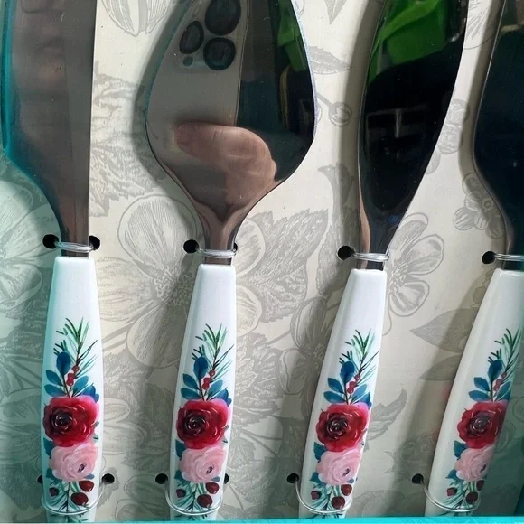 Pioneer Woman Wishful Winter 4-Piece Holiday Cheese Knife Set NEW in box