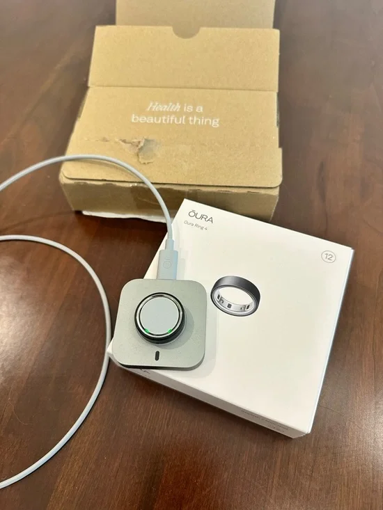 Oura Ring Gen 4 Stealth Size 4