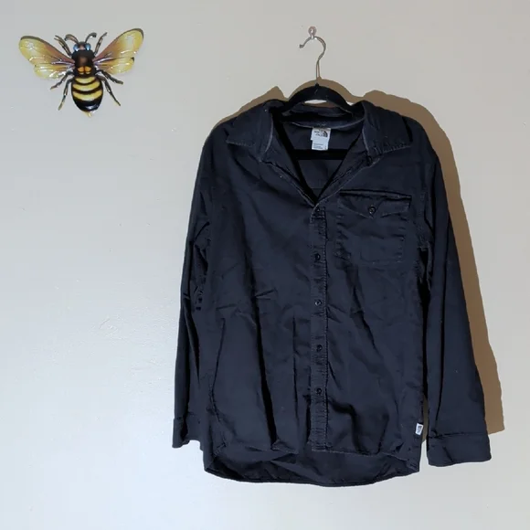 The North Face Black Men's Shirt with Logo Tag