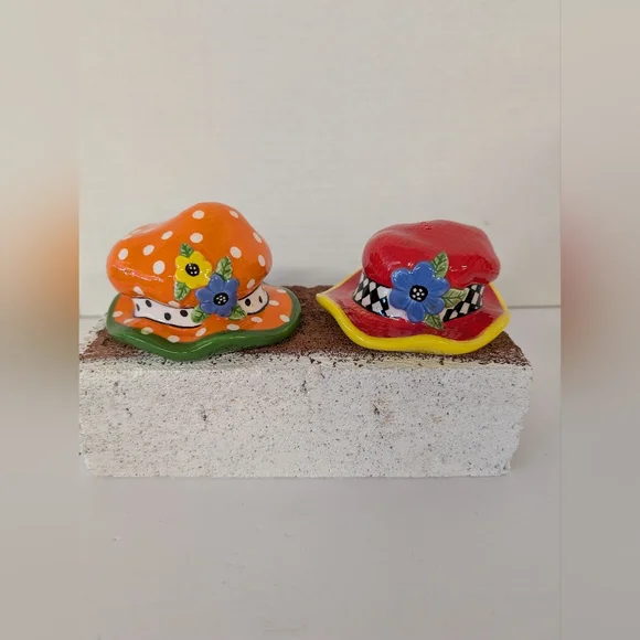 Hat Salt And Pepper Shakers