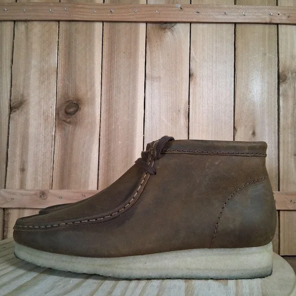 Clarks Originals Wallabee Boots Mens 10.5 Brown Leather Crepe Sole Ankle Casual