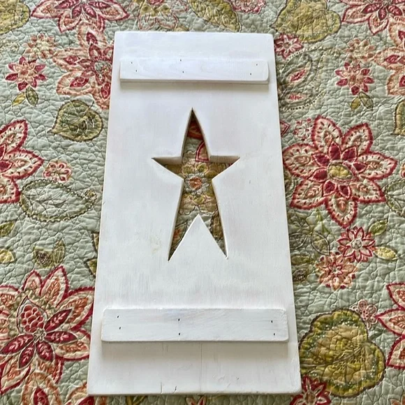 White washed pine star shutter. Primitive decor. Approx 11” w x 24”l x 3/4” d