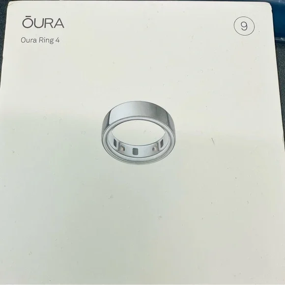 Oura Ring 4 - Silver