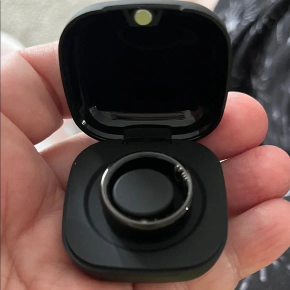 Smart Ring in Black by