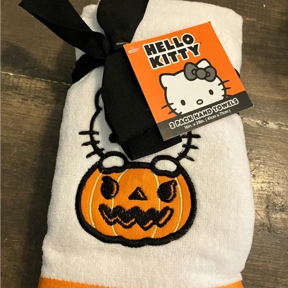 Hello Kitty Halloween hand towels