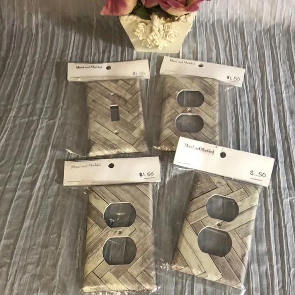 Handmade Etsy lot 4 covers- crisscross pattern- 3 outlet covers & 1 switch plate