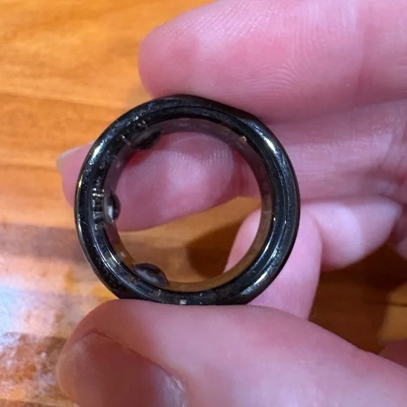 TWO OURA RINGS: Gold and Black Oura Ring Gen3 Horizon Size 7