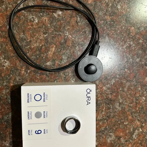 Oura Silver Ring with Black Charger