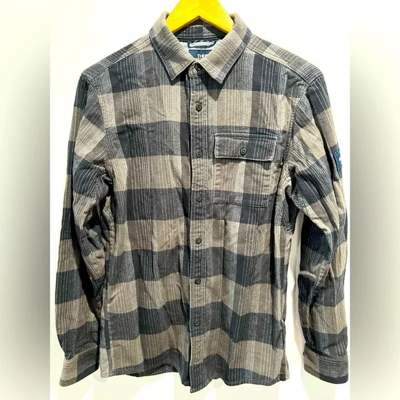 The North Face flannel button down shirt - small - great condition!