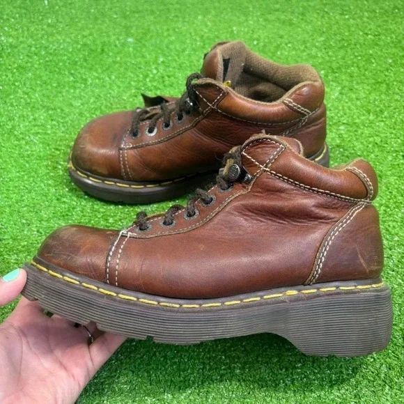 Vintage Doc Martens Men's Size 8 Chunky Lug‎ Ankle Boots Brown Leather Lace Up