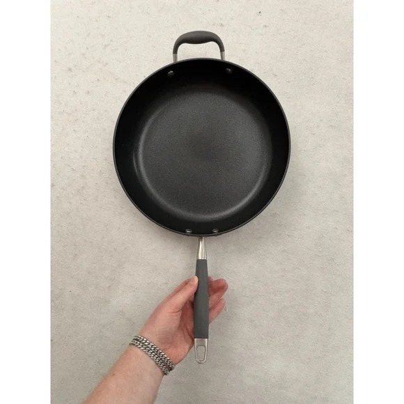 Anolon‎ Advanced Hard-Anodized Nonstick Aluminum 5 Qt 12 in Sauté Pan