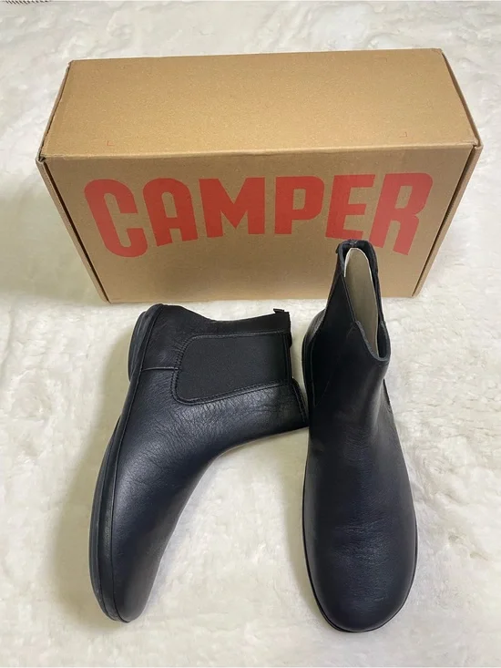 Camper Men’s Black Leather Chukka Boots