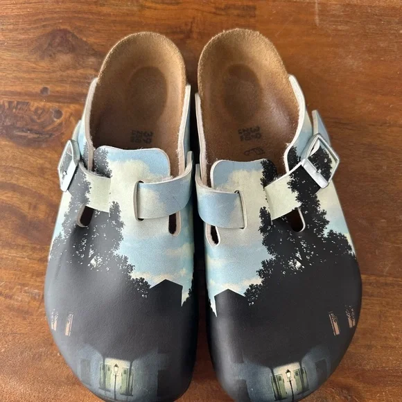 Birkenstock Boston Magritte House Black & Blue Painted motif Clogs 39‎ Reg width
