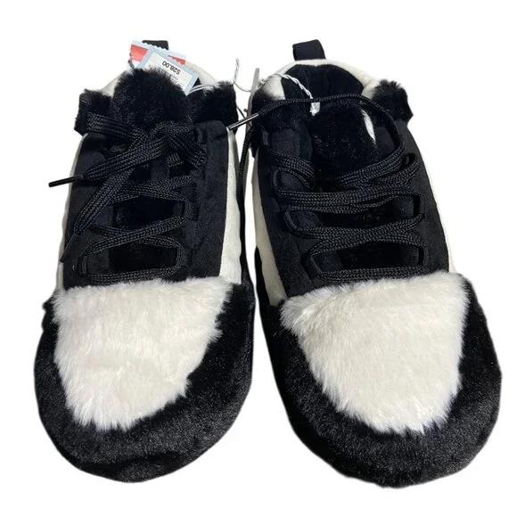 Cat & Jack Big Kids Journey Sneaker Slippers Size 4-5 Black White Plush Lace Up