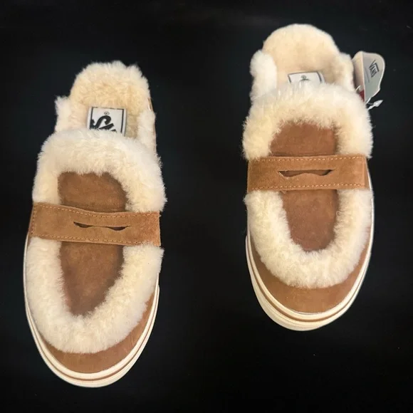 Vans Brown and Cream Slippers with Sherpa Lining