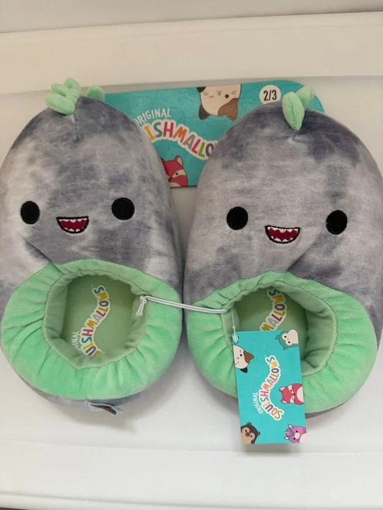 Adorable Kids Squishmallow Slippers, Size 2/3, NWT Unisex