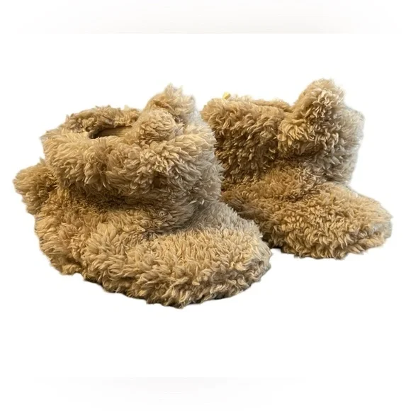 Cozy Tan Fuzzy Slippers