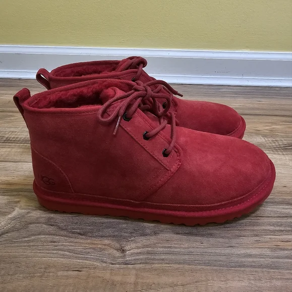 UGG Neumel boots, samba red, US 11