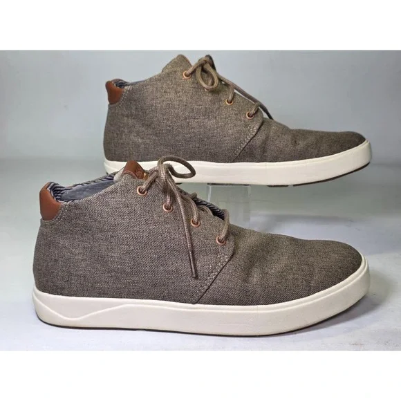 OluKai Nana Hele Wai'apo Men's Chukka Boots Size 9.5 Gray Brown Canvas Mid Shoes
