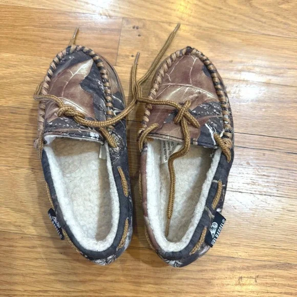 Double Barrel Boys Camo Moccasin Slippers Faux Shearling Lined Brown Size 12/13