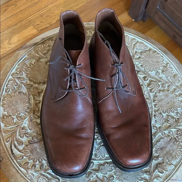 Johnston & Murphy Classic Brown Leather Men's Chukka Boots Size 12 EUC