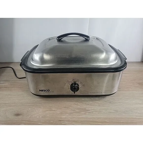 Nesco 18 QT Roaster Oven Roast Bake Cook Steam With Slow Cooking Model 4808-25PR