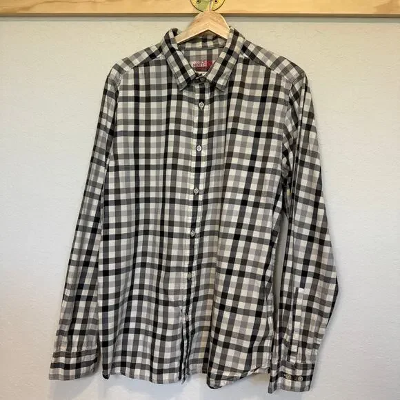 Men's The North Face Black and‎ Cream Plaid Long Sleeve Button Down Size L