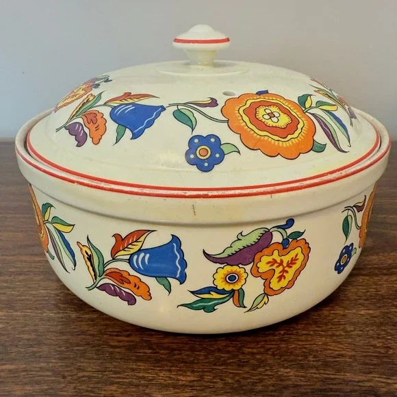 Vintage Halls Pottery 2‎ Qt Round Covered Casserole w Lid Fantasy Flower Pattern