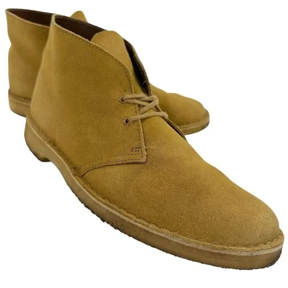 Clark’s Wheat Suede Leather Chukka Boots Men’s Size 10M