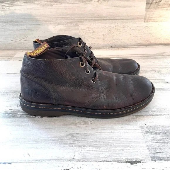 Dr. Martens Sussex 3 EyeChukka Boots In Brown Size 9 Men, 10 Women
