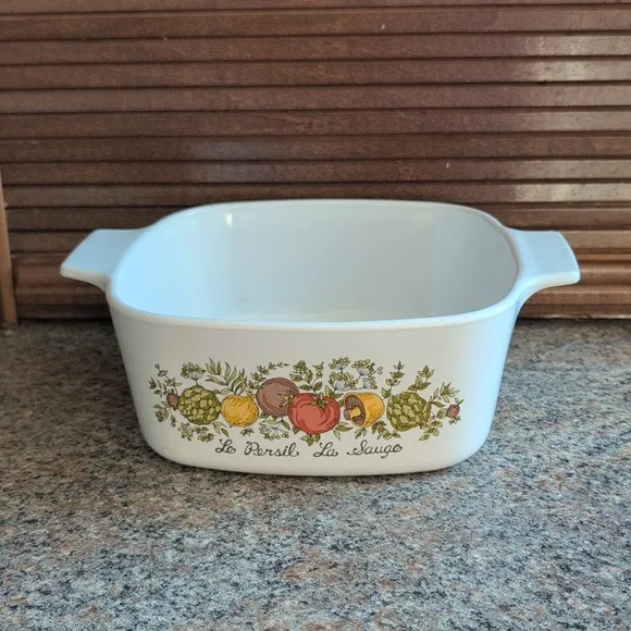 Corning Ware Spice of Life 1 1/2 Quart Casserole Dish