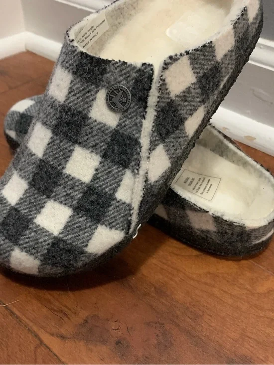 Birkenstock zermatt 34N Gray and White Plaid Wool Clog Slippers