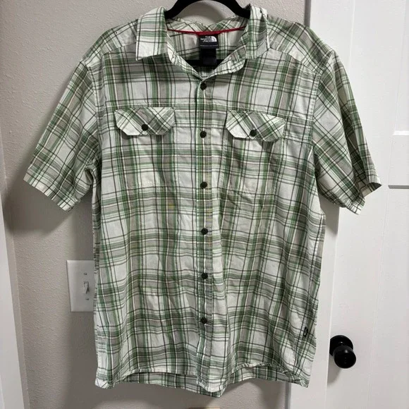 Men's The North Face TNF Green Plaid Button Up Polo shirt *minor flaws*‎ Large