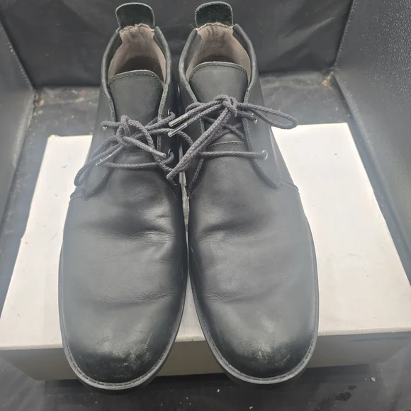 Timberland Black Leather Chukka Boots‎
