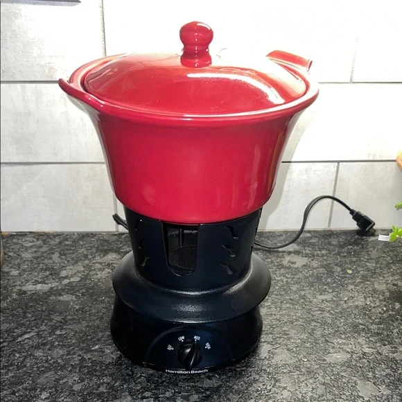 Ceramic Hamilton Beach Red Electric Fondue Set Looks to be new without box.