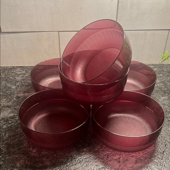 Set of 6 Tupperware Crystal Waves Elegant Burgundy 5.5 “ Bowl Set. Like new
