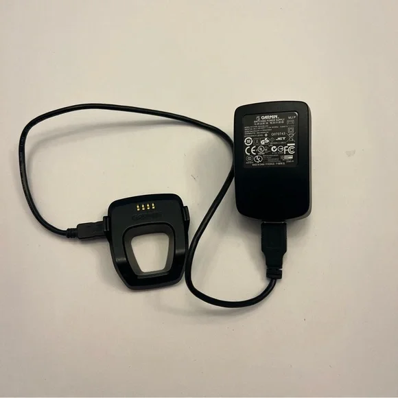Garmin Forerunner 305 Charger and‎ Cube