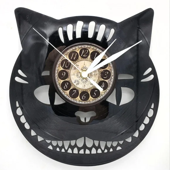 CHESIRE CAT vinyl record clock | nice gift for alice in wonderland fans