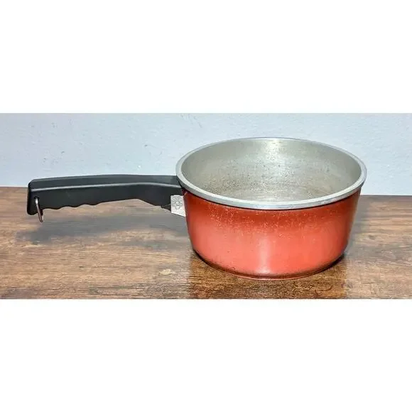 Vintage Club Aluminum Cookware 2 Quart Brown Saucepan Sauce Pot With Lid