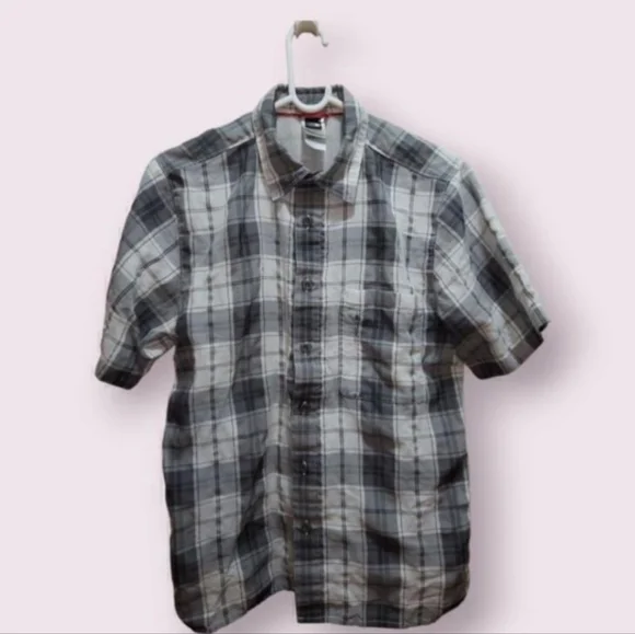 The North Face Gray Plaid Short Sleeve Button Up Shirt Men's Small Preppy