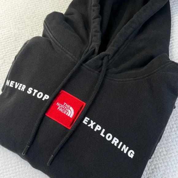The North Face Mens Never Stop Exploring Black Hoodie Red Logo Patch XL