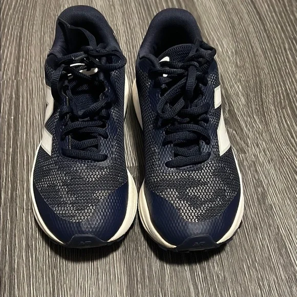 New Balance Blue and White Sneakers with Low-Top Design