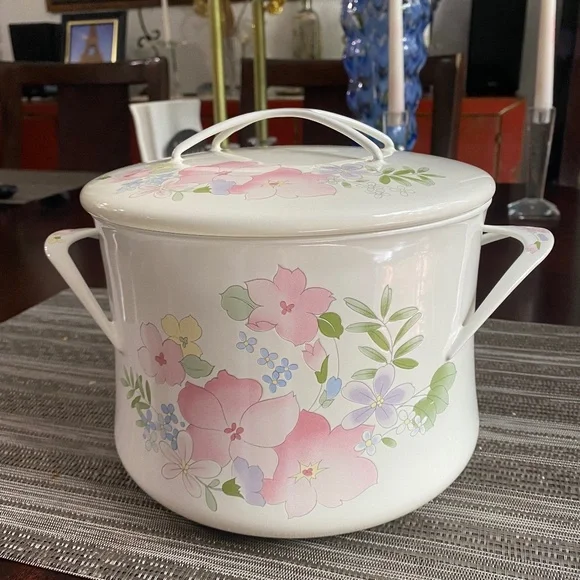 Kobe Cookware, perfect condition, Vintage, 1950's