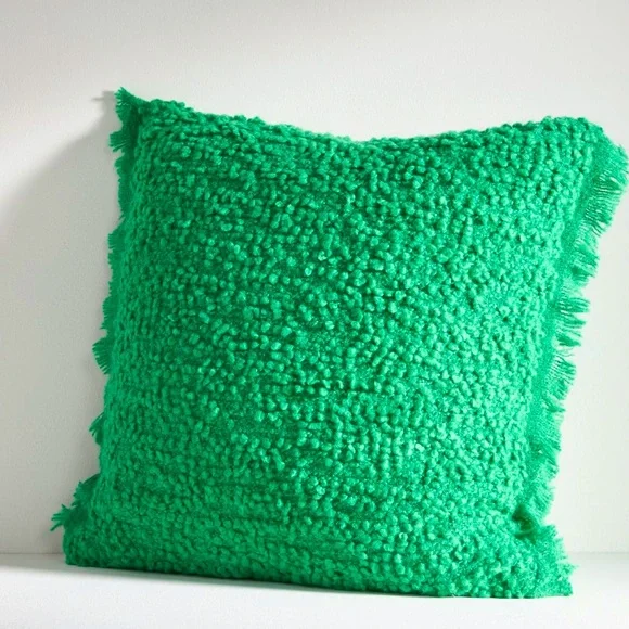Huge Cloudy Boucle Pillow 22 x 22