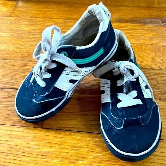Toddler Boy tennis shoes
